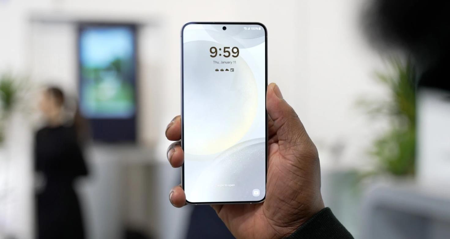 如何在三星Samsung Galaxy S24系列通过One UI 6.1自定义锁屏