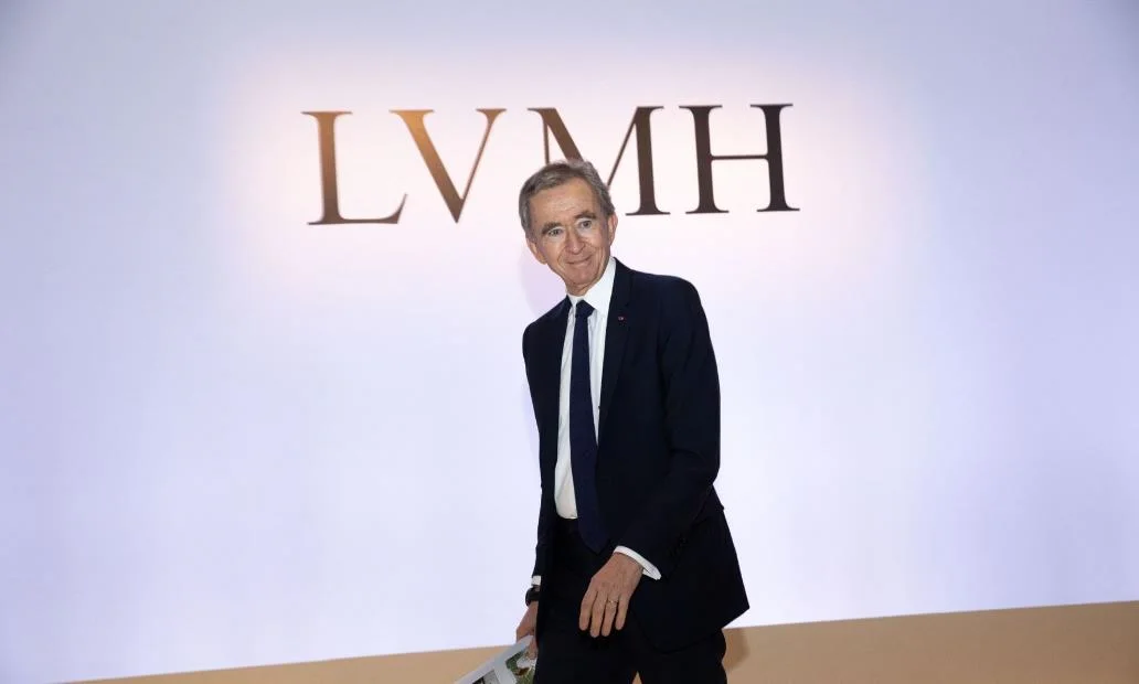 LV老板身价超过马斯克 成为全球首富