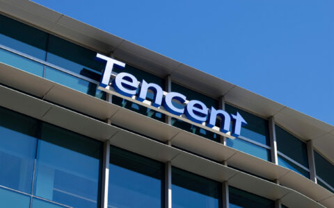 腾讯Tencent在游戏业务上面临重大挑战，子公司进行大规模裁员