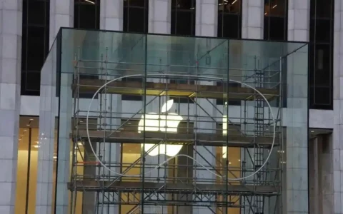 苹果Apple美国第五大道Apple Store将盛装迎接Vision Pro头显