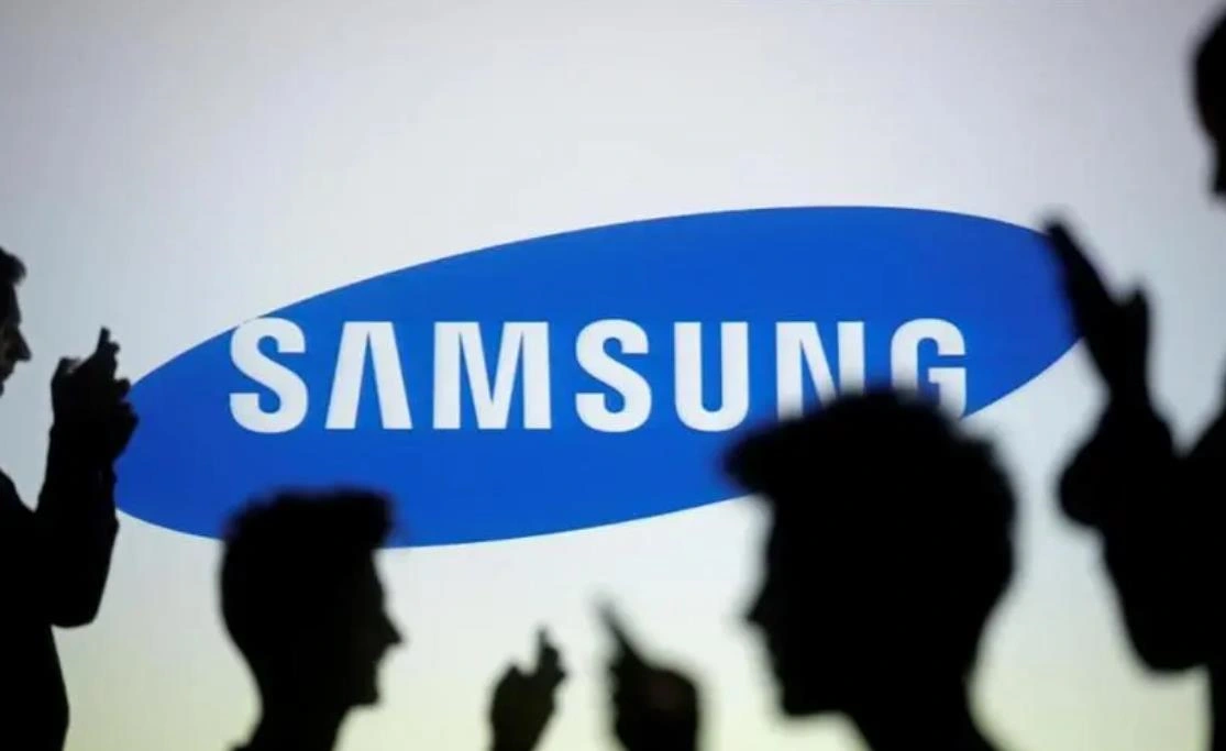 三星Samsung Galaxy Z Fold6外观曝光：薄如蝉翼，稳如泰山