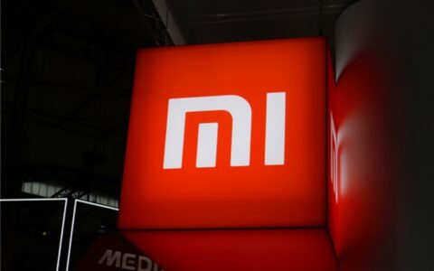 小米MIX Flip最新曝光：骁龙8 Gen3+卫星通信功能