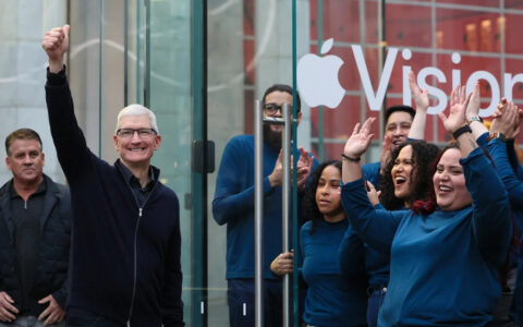 苹果Apple Vision Pro耳机正式登陆美国市场，引领混合现实新潮流
