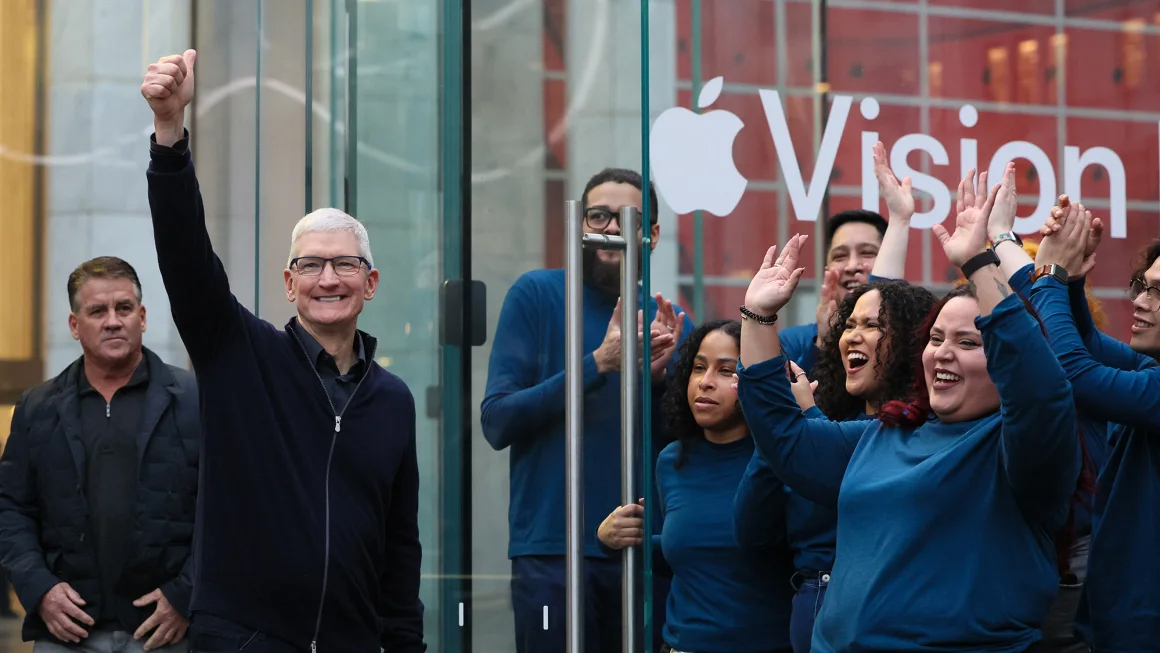 苹果Apple Vision Pro耳机正式登陆美国市场，引领混合现实新潮流