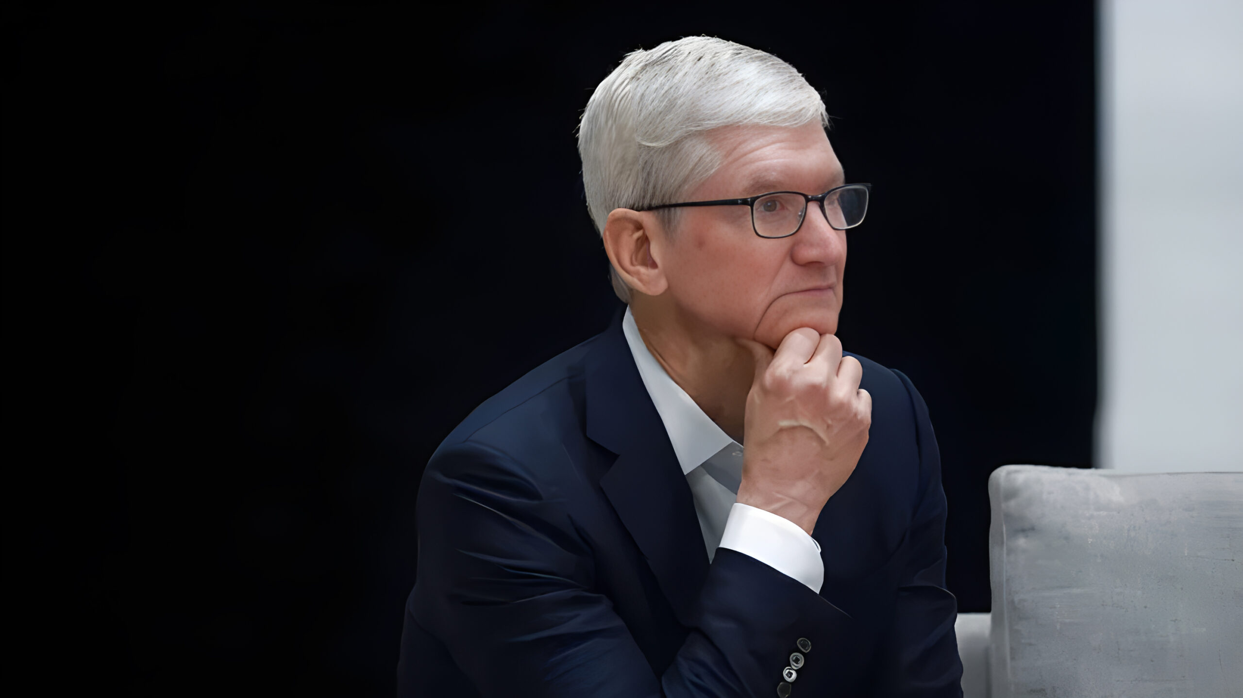 苹果Apple在华销量暴跌：面临华为HUAWEI复兴与国产品牌的激烈竞争