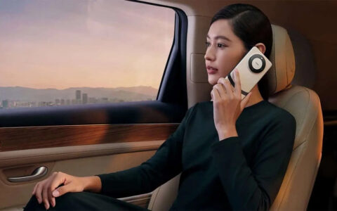 华为HUAWEI与苹果Apple在中国智能手机市场的竞争：华为逆袭，苹果面临挑战