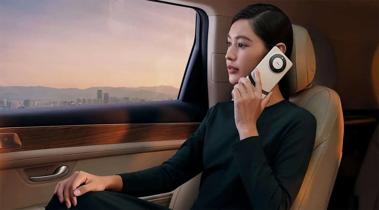 华为HUAWEI与苹果Apple在中国智能手机市场的竞争：华为逆袭，苹果面临挑战