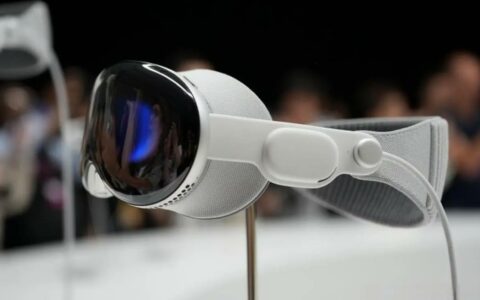 30W充电头遭质疑？ 苹果Apple Vision Pro头显电池包最高支持65W充电