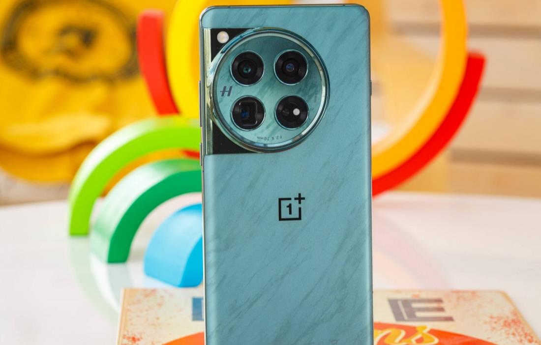 一加OnePlus推出人工智能新功能：一加OnePlus 11和一加OnePlus 12迎来软件更新