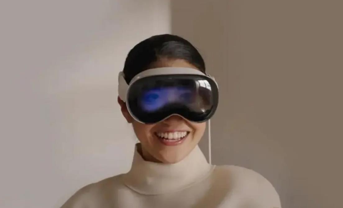苹果Apple Vision Pro耐久测试：揭示耳机弱点与使用警示
