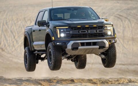 福特Ford公布2023年财务业绩：营收增长11%，净利润扭亏为盈
