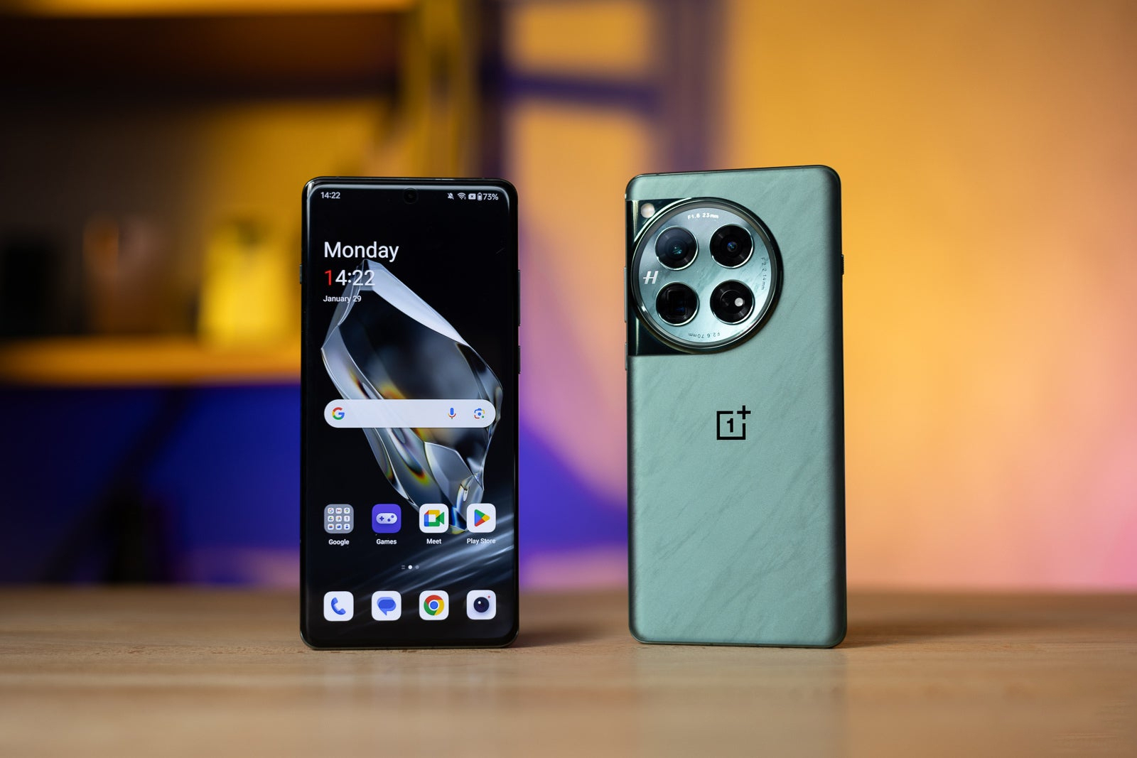一加OnePlus 12评测：硬件巅峰，设计独特，2024年的旗舰之选