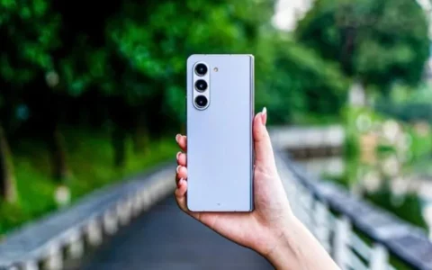 三星Samsung Galaxy Z Fold5不愧是2024折叠机皇，这些全新黑科技了解一下