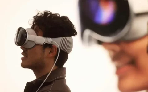 扎克伯格评苹果Vision Pro：高价位并不代表高品质