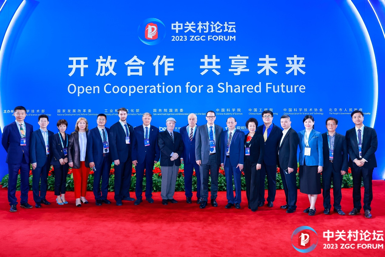 沈寓实博士当选欧洲自然科学院外籍院士并入选福布斯中国海归菁英