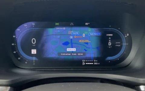 苹果iOS 17.4测试版增强CarPlay功能 提升驾驶体验