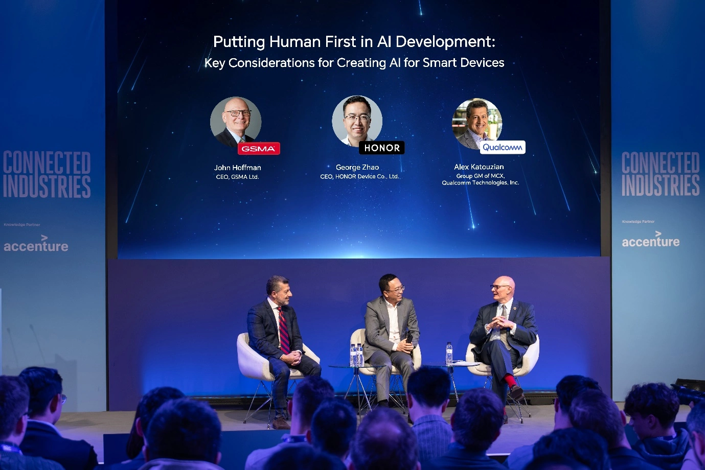 荣耀CEO赵明在MWC2024展望AI智能设备的未来