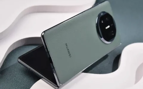华为Mate X5新突破：非牛顿流体技术构筑“流体盔甲”
