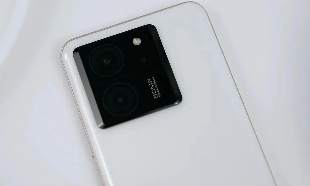 小米 Redmi K70 Ultra曝光：搭载天玑 9300 芯片，预计 8 月发布