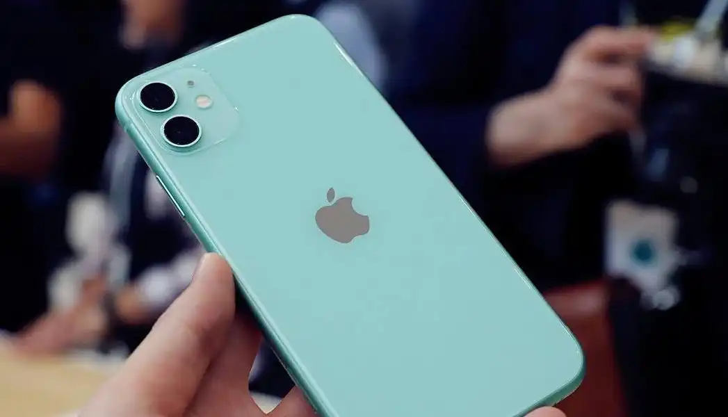 苹果Apple iPhone在华销量大幅下滑：智能手机市场格局生变