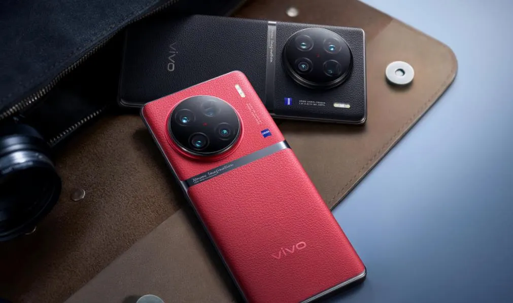 vivo X100 Pro+规格泄露：潜望式长焦与顶级屏幕引领行业新风向