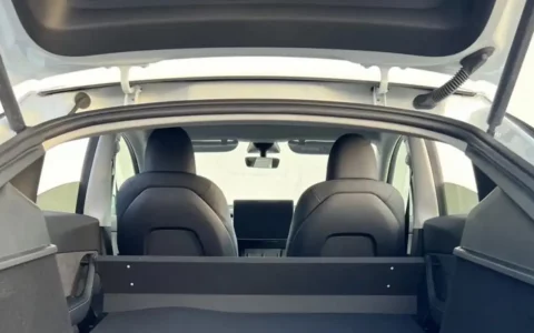 特斯拉法国推出双座版Model Y商用车型 加速商用车电动化进程