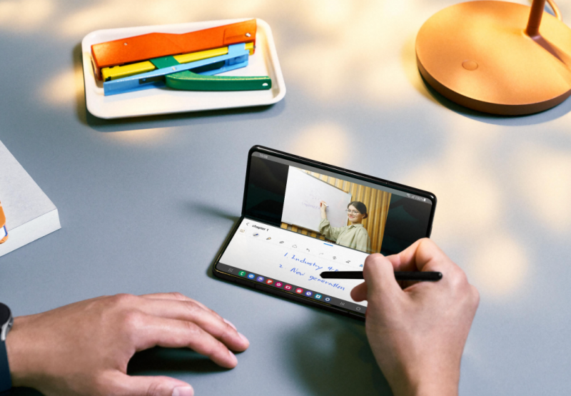 三星Galaxy Z Fold5打破交互边界 重构横向折叠屏生产力