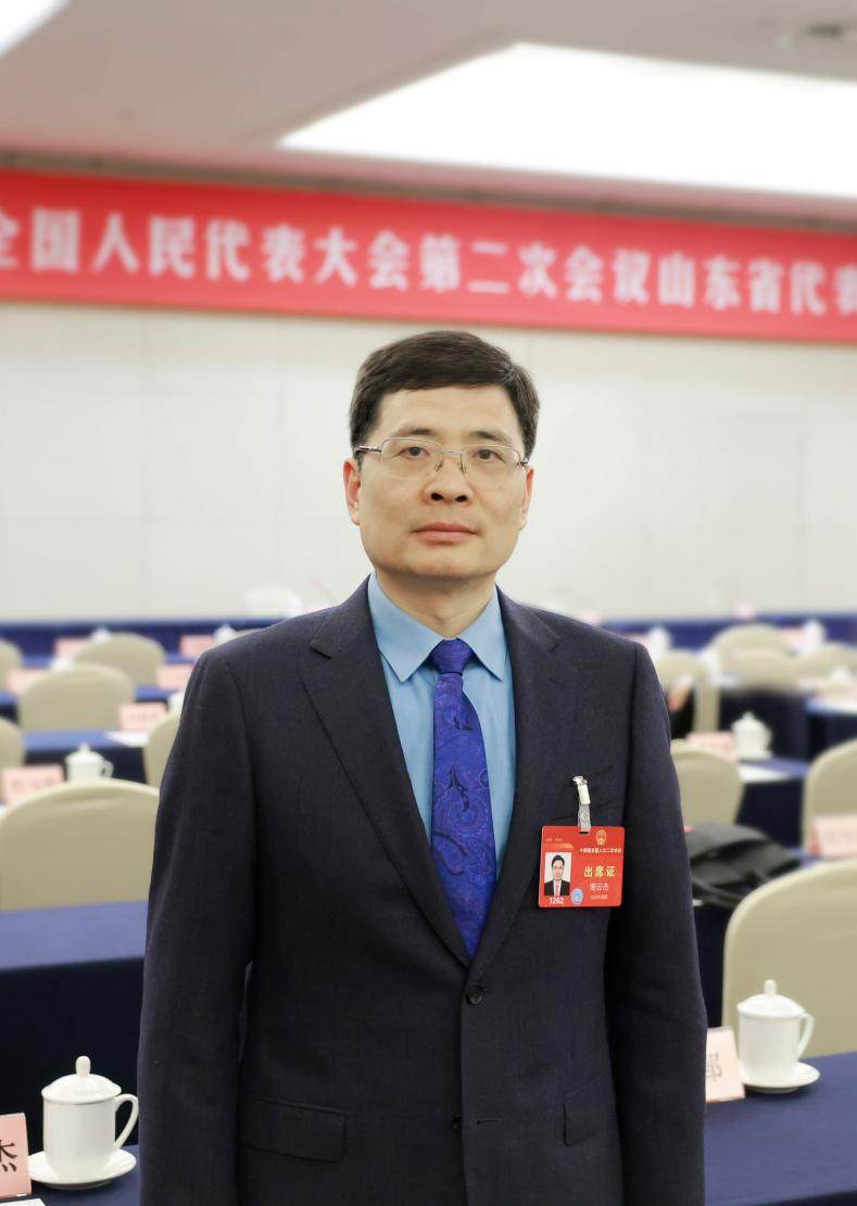 首次提出的智能交互引擎，将如何加速新型工业化？