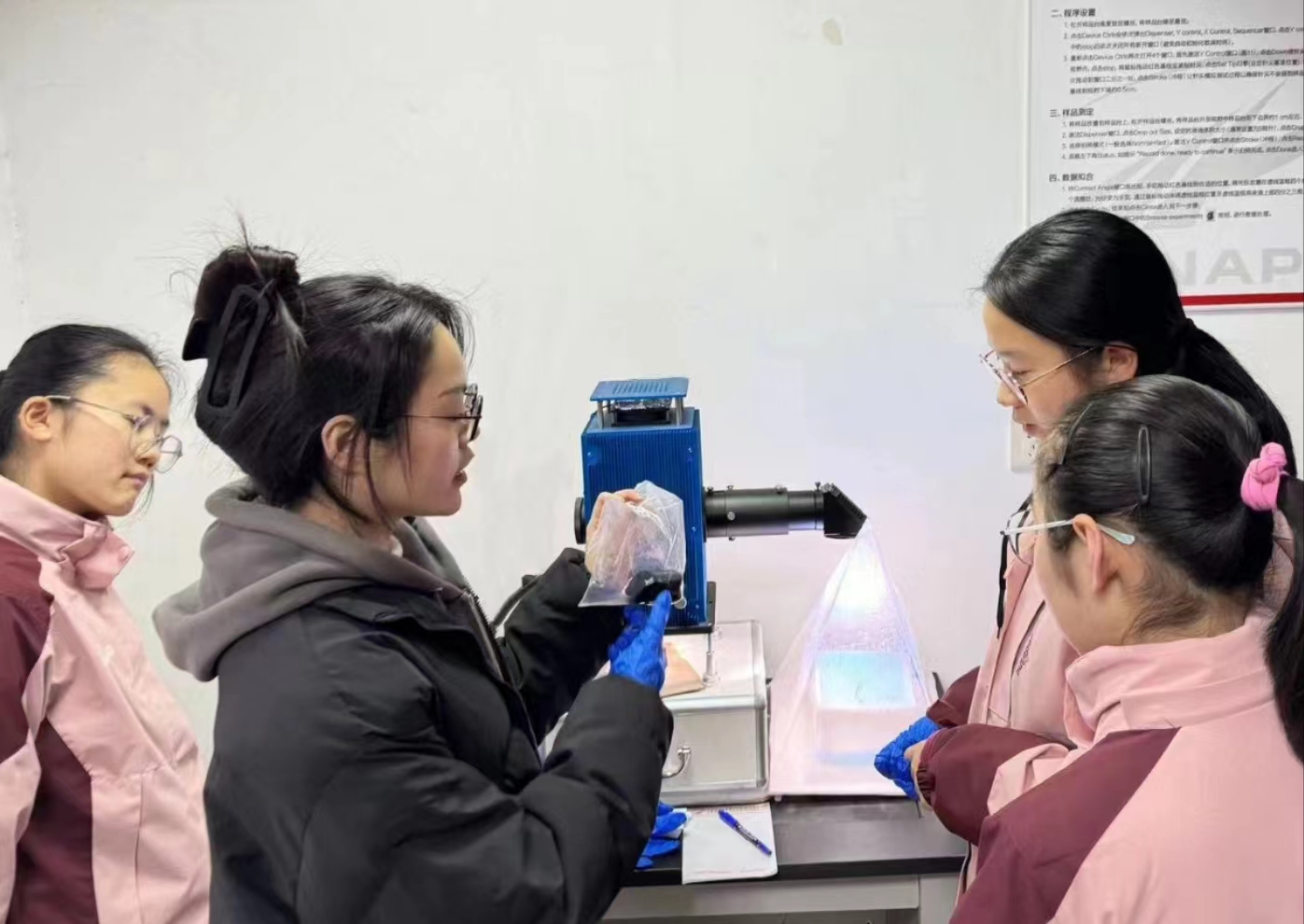 探索科技，塑造未来：三星STEM GIRLS培养女性科研新秀