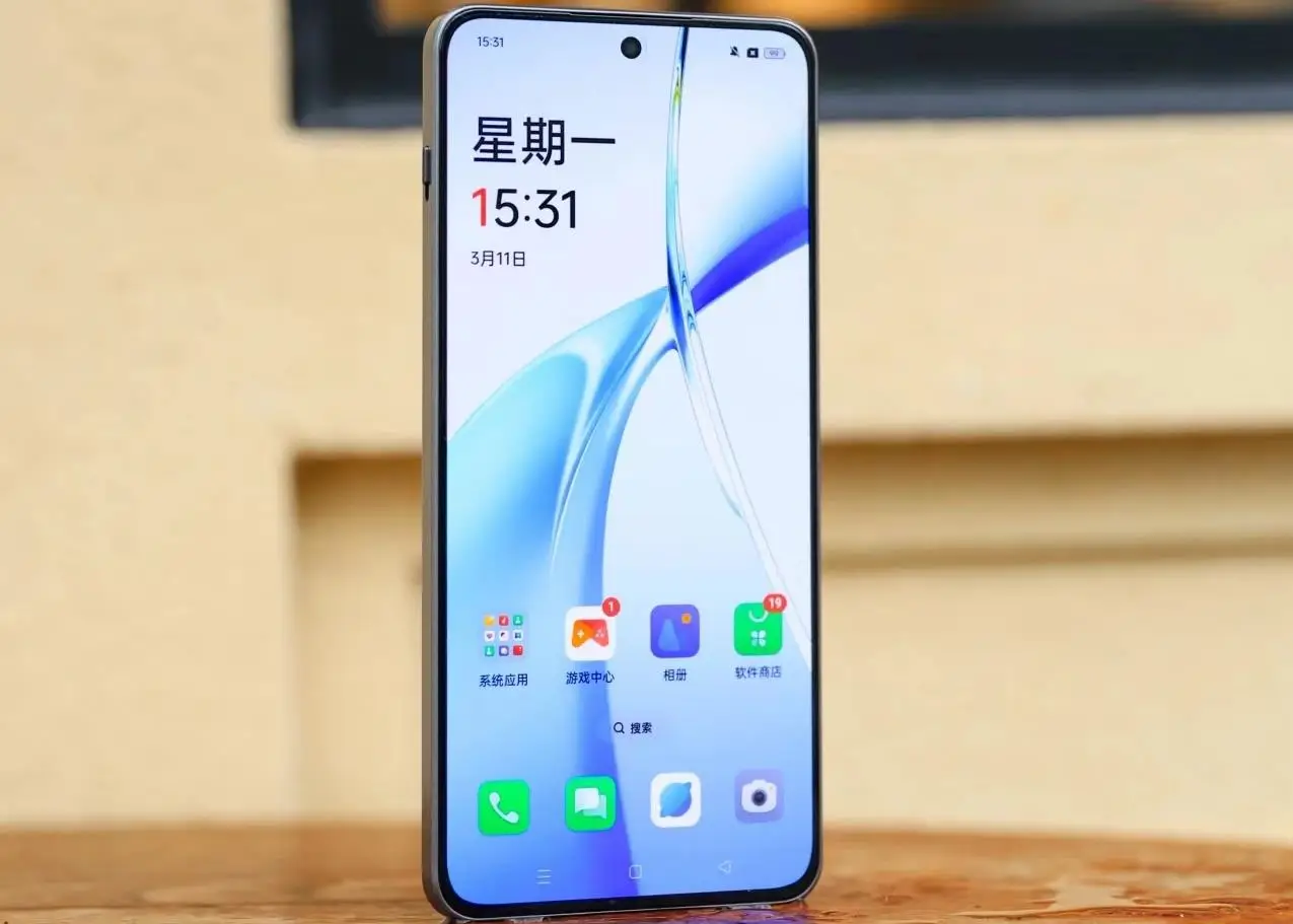 一加OnePlus Ace 3V新机曝光：居中挖孔设计搭配骁龙7+ Gen 3，颜值性能俱佳