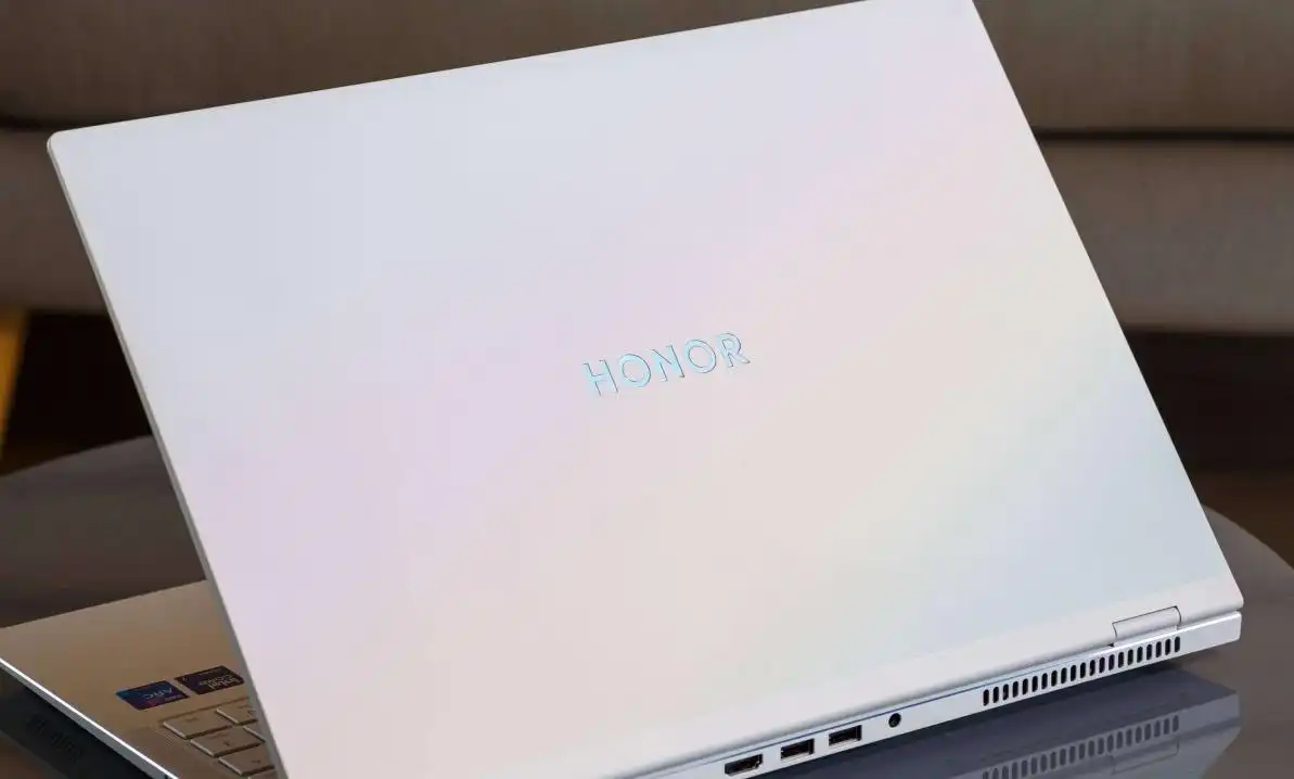 荣耀Honor MagicBook Pro 16评测：开启AI PC新时代的强劲之作