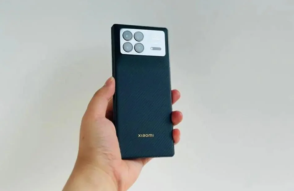 小米MIX Fold4 vs vivo XFold3 Pro：两款折叠屏新贵，谁将更胜一筹？