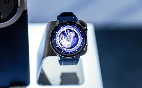 OPPO Watch X正式发布：蓝宝石圆屏与领先健康追踪功能引领潮流