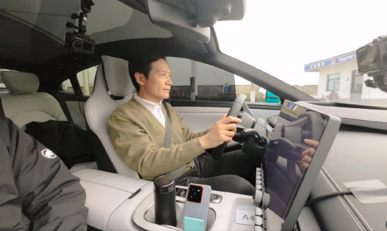 小米汽车“火爆到限流”：正自建充电桩网络 对标至少4款竞品