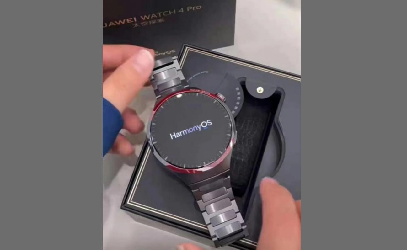 华为Watch 4 Pro太空探索版曝光：深色钛外壳引领新风尚