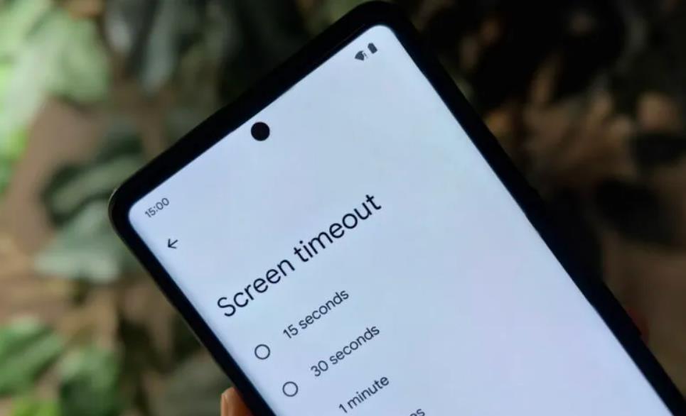 Android 15新曝光：强化安全与隐私功能，将推自适应超时技术