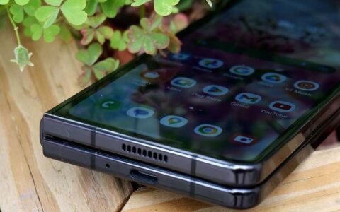 三星Galaxy Z Fold 5限时降价，美国亚马逊直降400美元