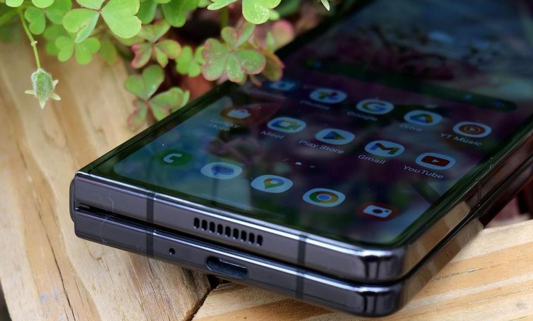 三星Galaxy Z Fold 5限时降价，美国亚马逊直降400美元