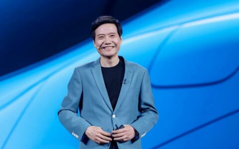 雷军:大家拿着放大镜看小米SU7