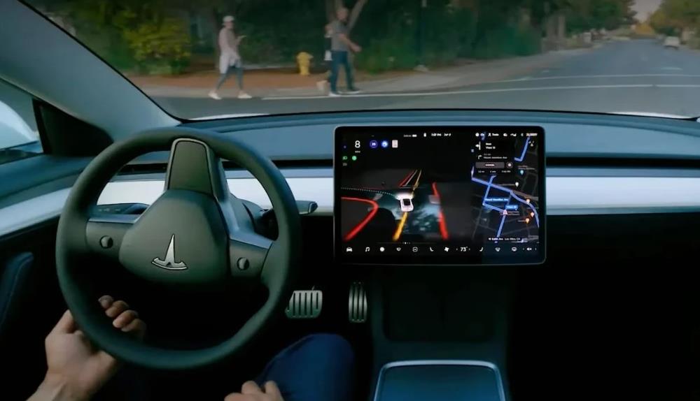 特斯拉与遇难苹果工程师家属达成和解，Autopilot致死案后续待审