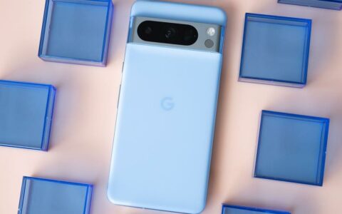 即使电池没电 Google Pixel 8 和 8 Pro也能发送定位信息