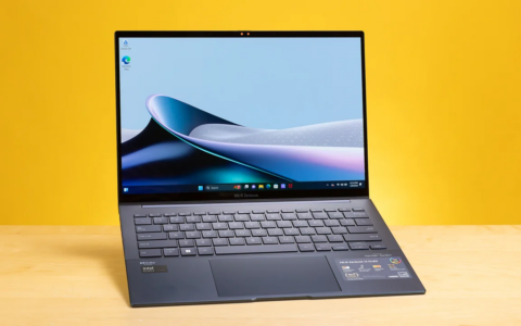 ASUS Zenbook 14 OLED：美国亚马逊限时优惠，原价799.99美元，现价549.99美元，立省250美元！