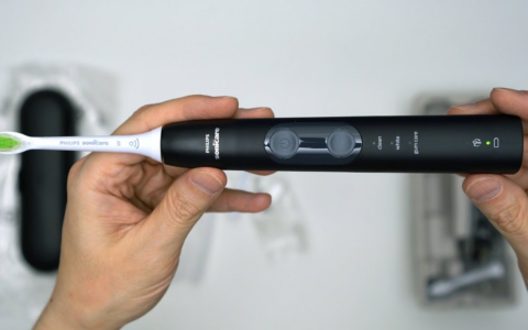 美国亚马逊限时优惠：Philips Sonicare ProtectiveClean 5300电动牙刷仅需79.96美元！