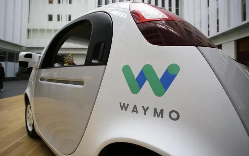 Waymo洛杉矶无人驾驶出租车告别免费时代，开始收费运营