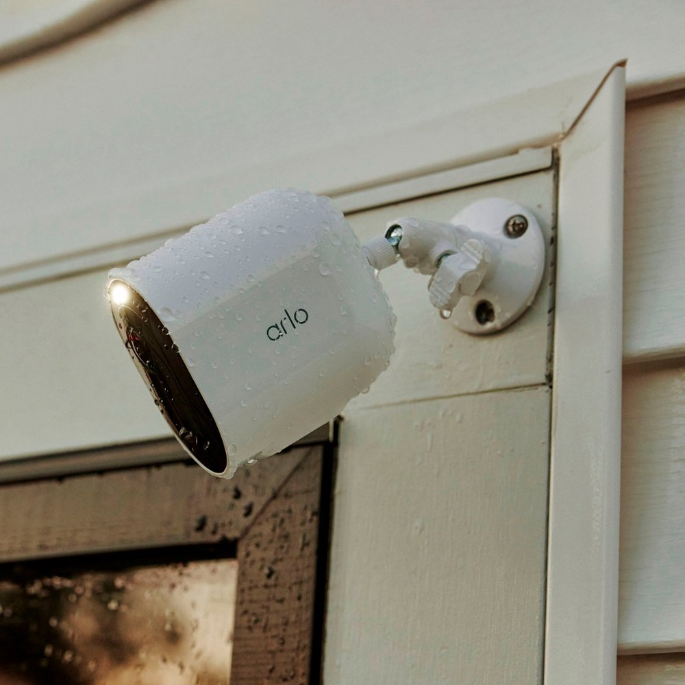 Arlo Pro 5S 2K安全摄像头套装：美国百思买300美元限时折扣，当前仅售399.99美元！