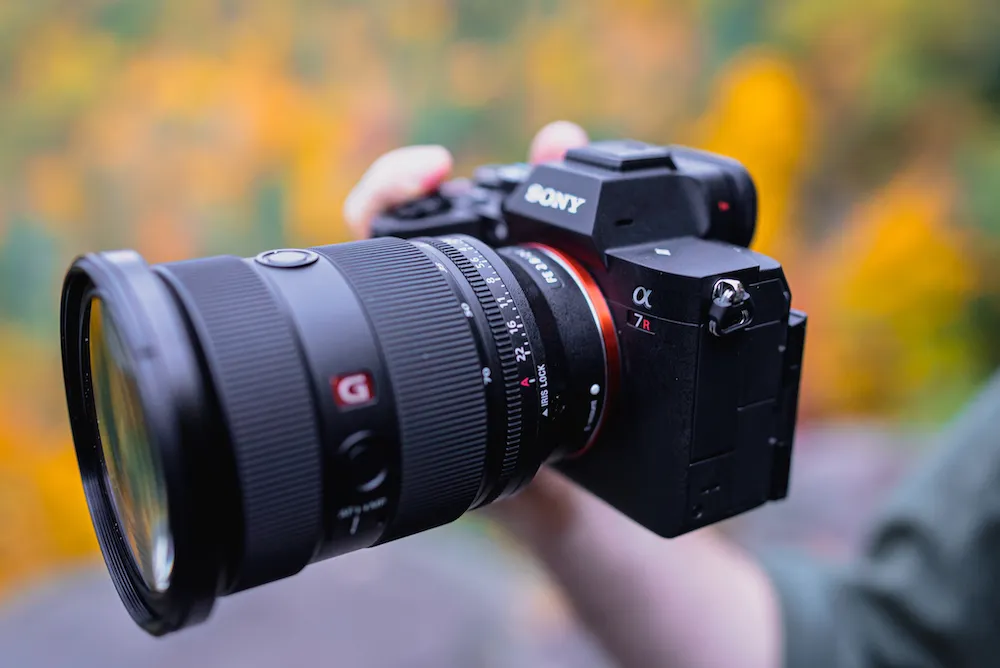 Sony Alpha 7R V全画幅无反相机：美国百思买限时优惠，立省400美元，当前仅售3499美元！