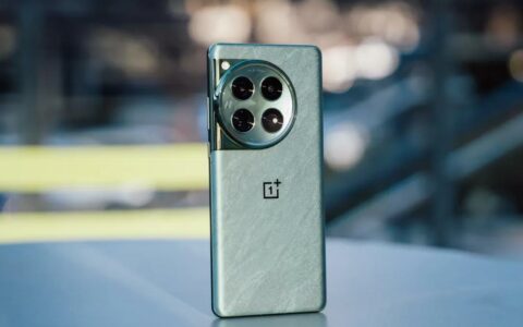 OnePlus 12及12R美国官网限时优惠：购新机送耳塞及手表折扣，多平台火热进行