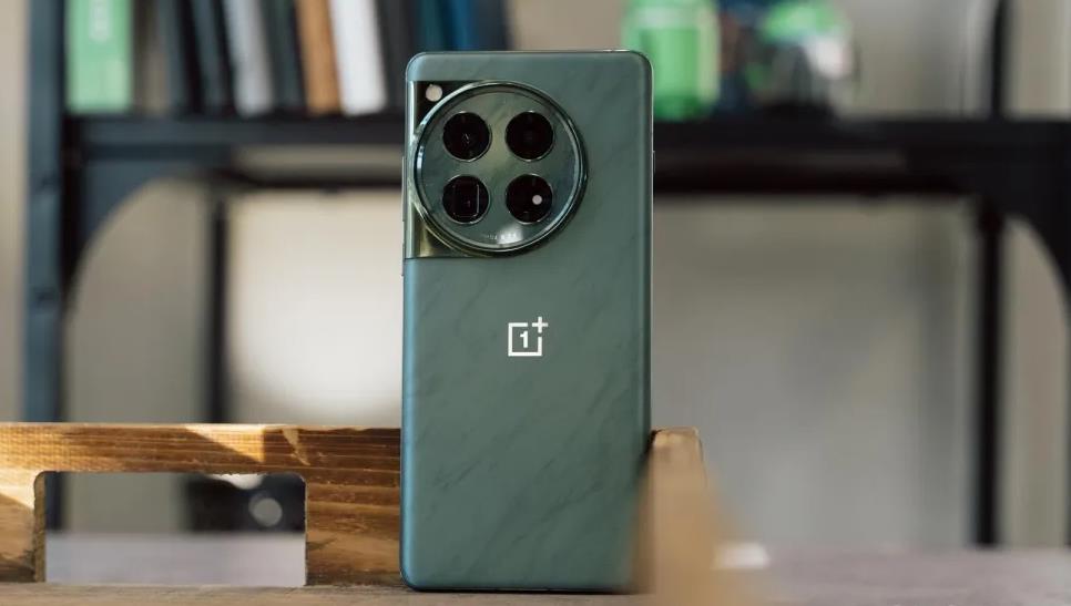 OnePlus 12旗舰机捆绑Buds Pro 2耳机，限时特惠震撼来袭