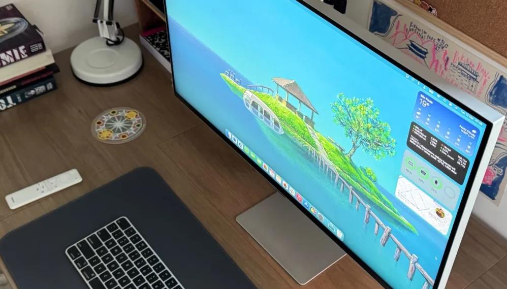 三星ViewFinity S9显示器评测：与Apple Studio Display的对比体验