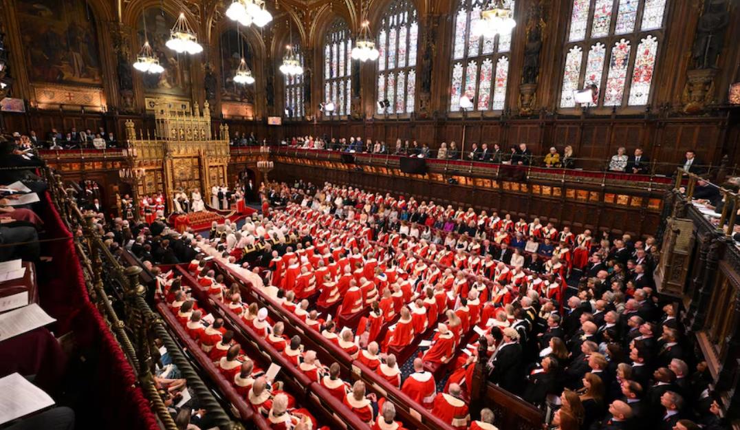 英国禁烟令通过：禁止向2009年后出生者售烟，新西兰曾尝试未果
